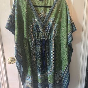 Chic Green and Blue Tunic Top